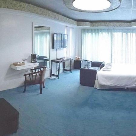 Reddoorz Premium At The Grand Peninsula Suites Balanga Luaran gambar